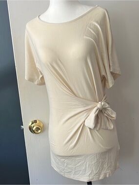 Vero Moda • NWT • Women’s XS • Tie-Front Short- Sleeve Tunic Top • Cream